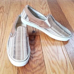 VANS Off the Wall Platform Canvas Slip on Shoes